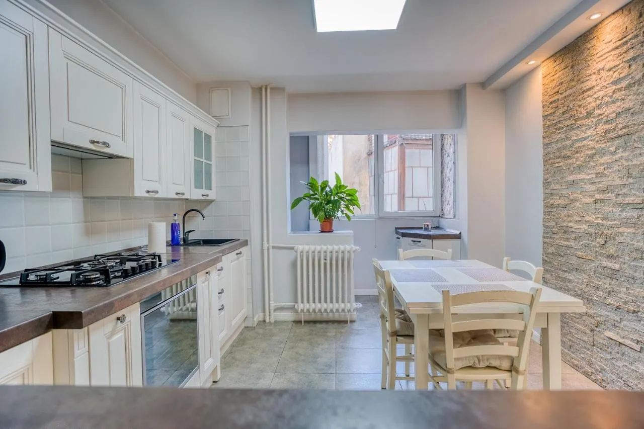 Victoriei Elite Apartments-Free Minibar Bucarest