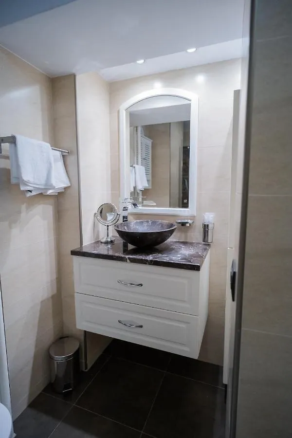 Victoriei Elite Apartments-Free Minibar Bükreş Daire